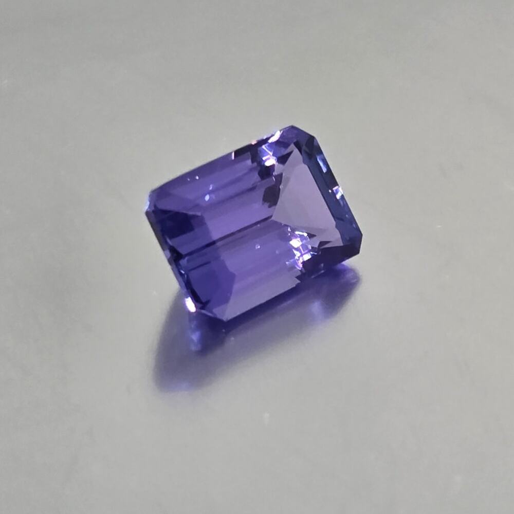 Stunning 4 Carat Tanzanite!